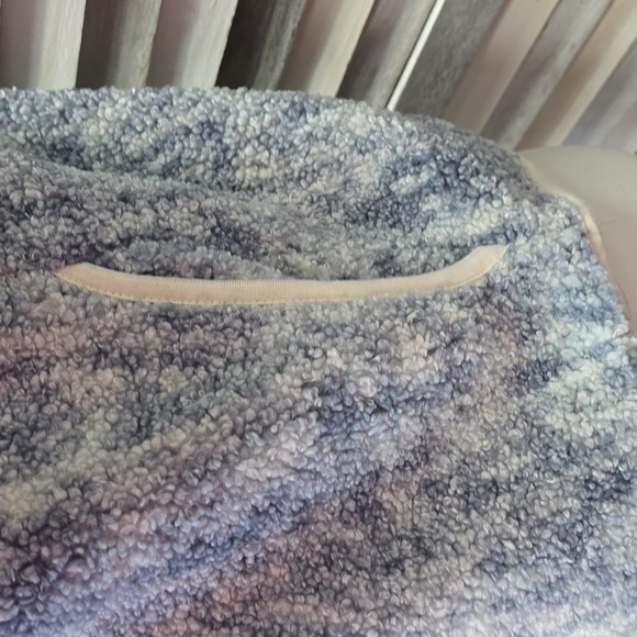 Cozy Gray Fleece Zip-Up Jacket | MTA Sport | Small - Picture 5 of 12